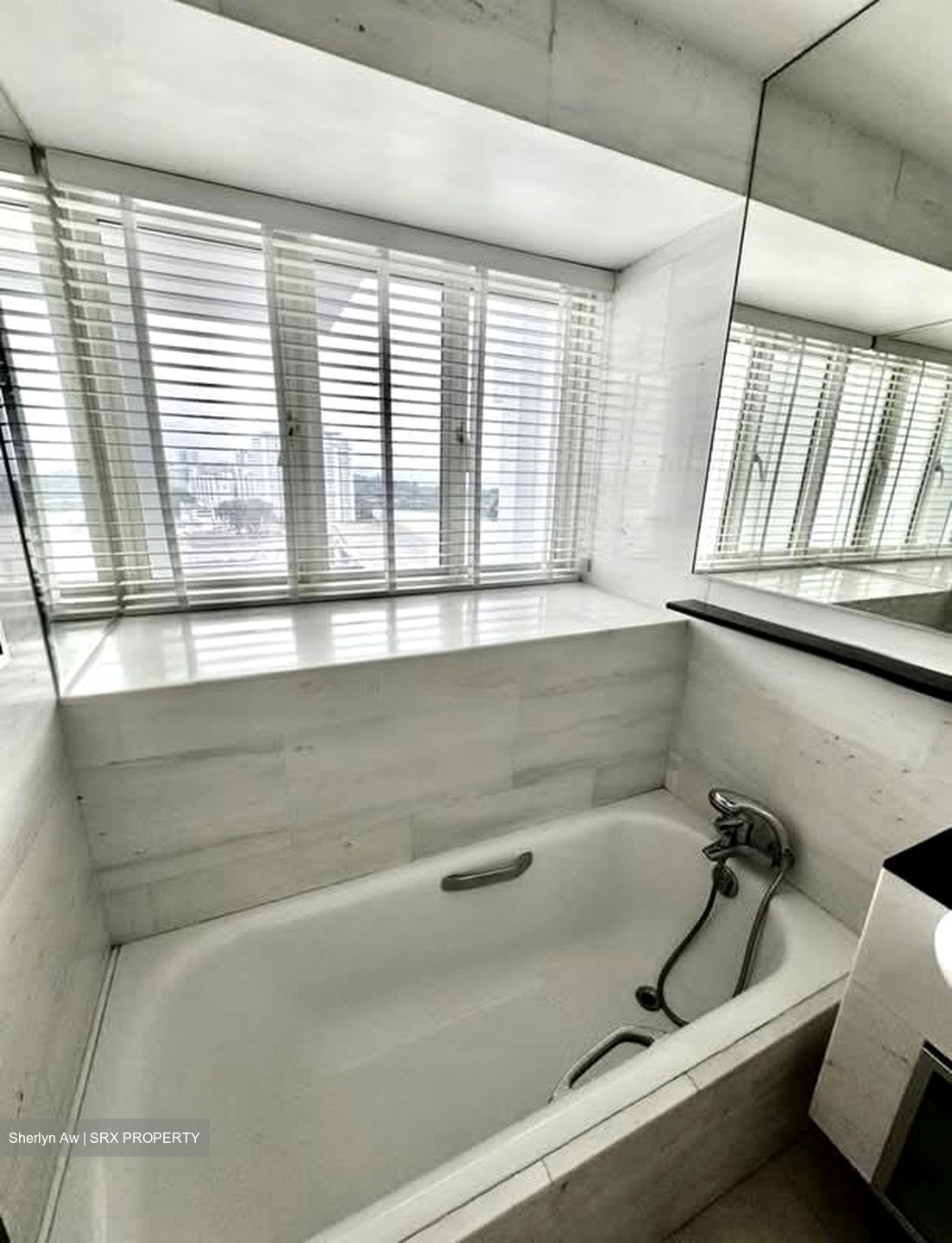 Cote D'Azur (D15), Condominium #579727151